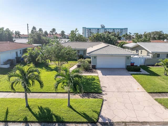 14968 IMPERIAL POINT DR N photo