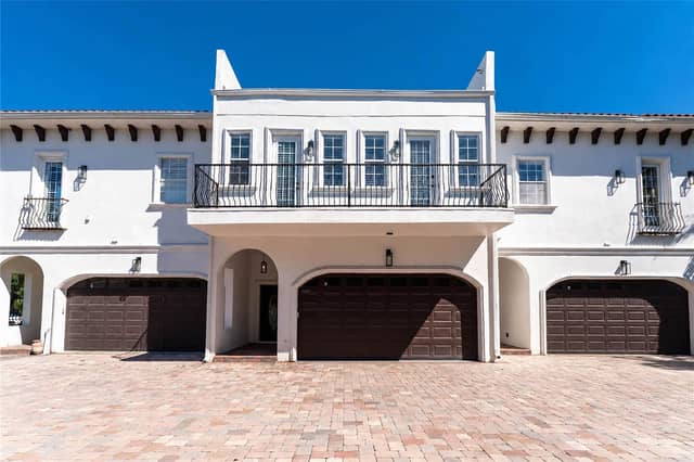 5601 BAYSHORE BLVD #E photo